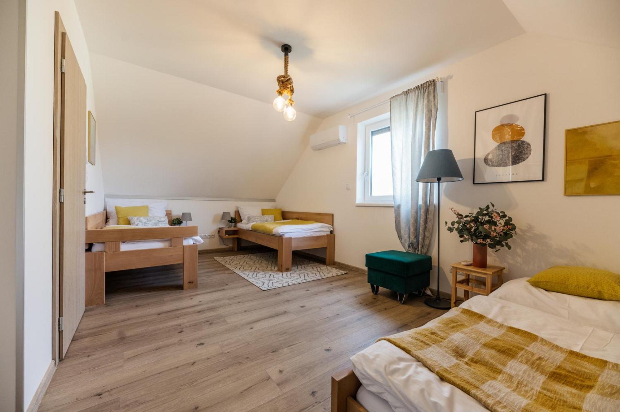Rekreacni Dum U Jezer, Milovice 6 Villa Exterior foto