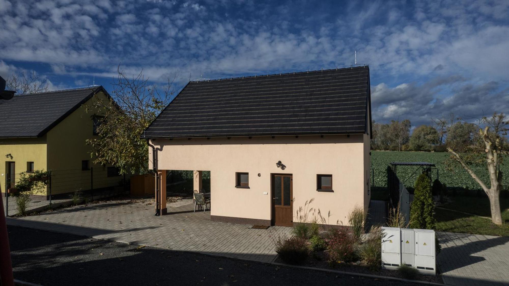 Rekreacni Dum U Jezer, Milovice 6 Villa Exterior foto