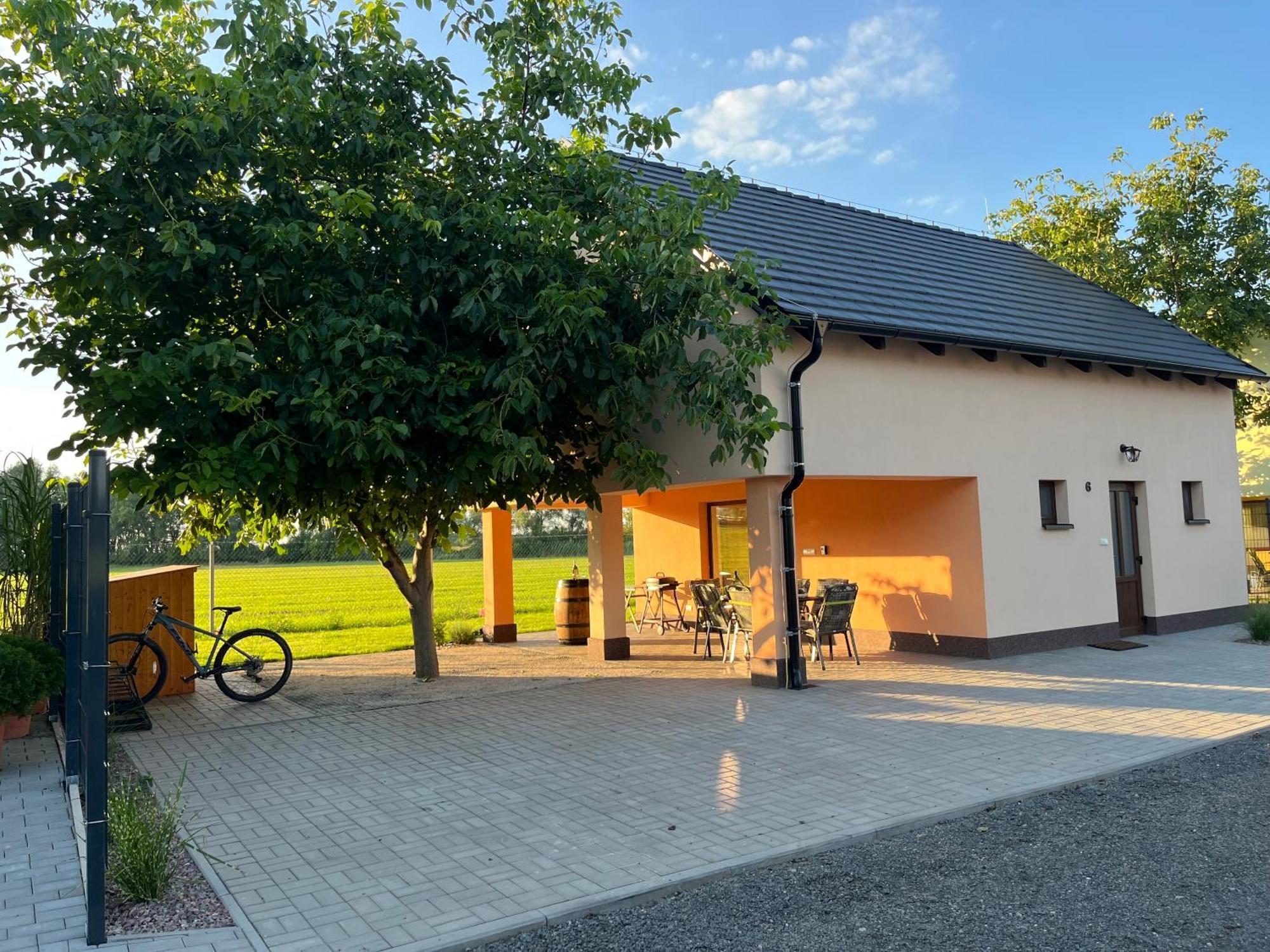 Rekreacni Dum U Jezer, Milovice 6 Villa Exterior foto