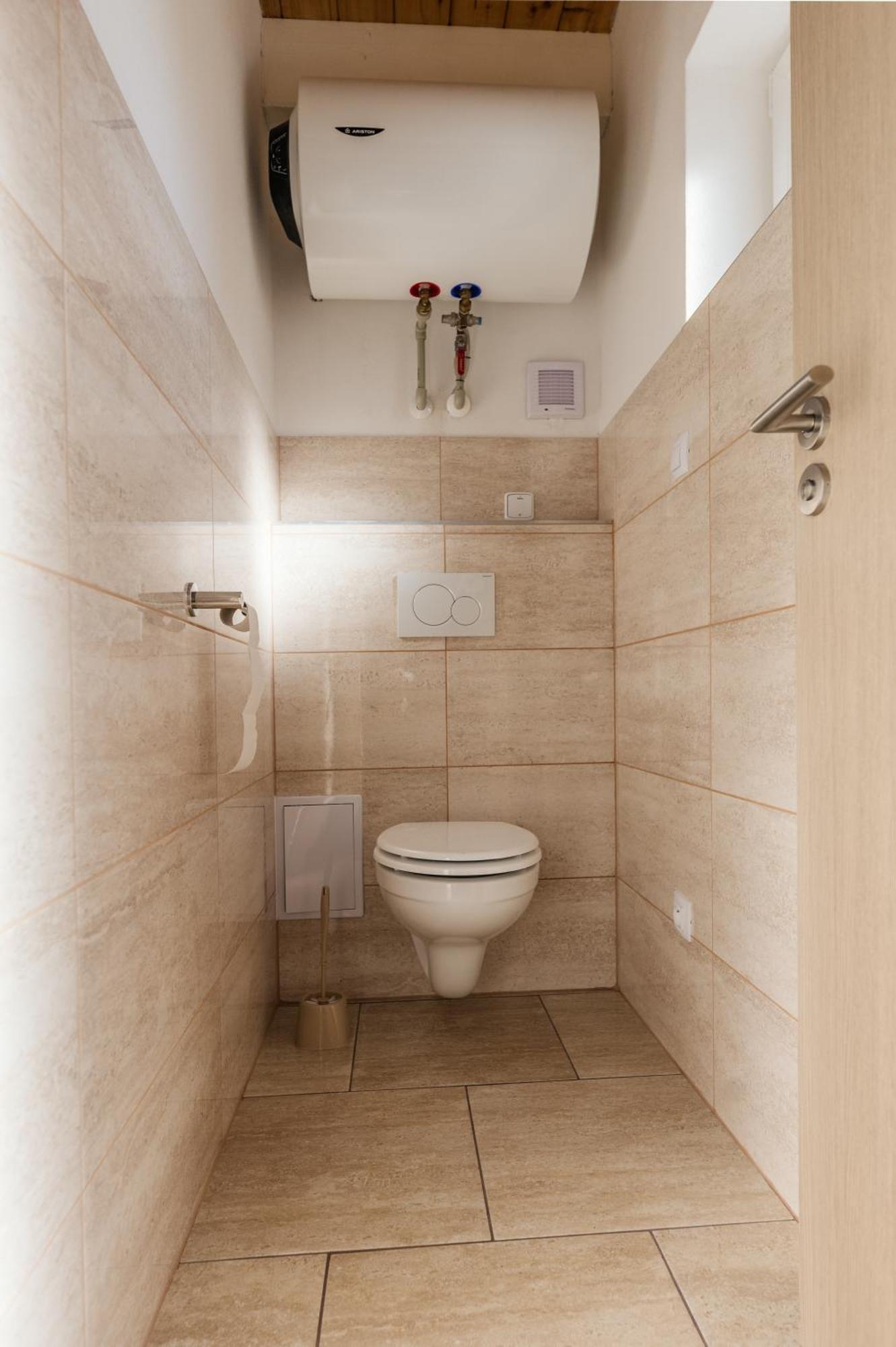 Rekreacni Dum U Jezer, Milovice 6 Villa Exterior foto